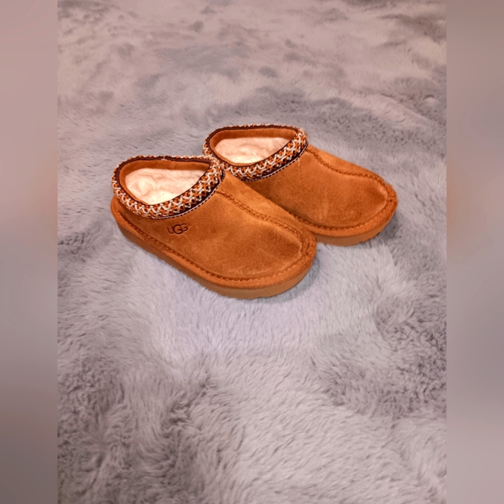 Toddler Ugg slippers